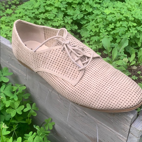 Flats - Picture 5 of 8